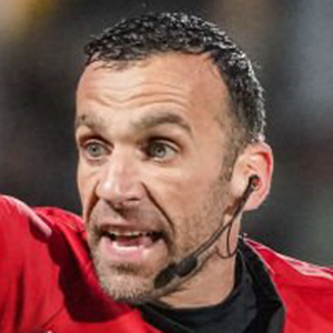 referee